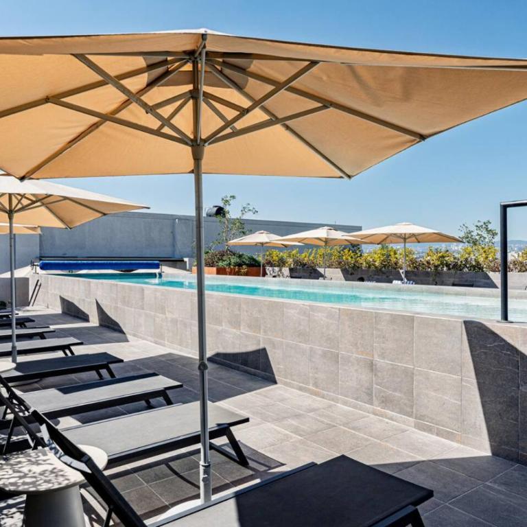 Rooftop Terrace with Skyline Views - Apartment - 1