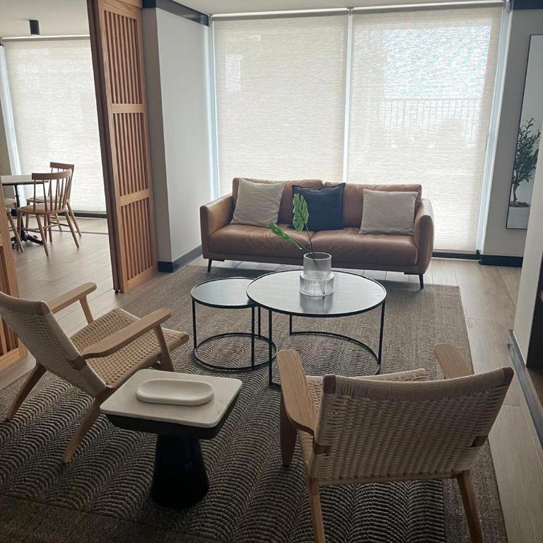 Departamento completo - Two-Bedroom Apartment - 13