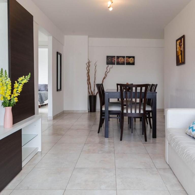 Renovated and spacious with excellent view by BT Homes - Apartamento de 2 dormitorios con vistas a la ciudad - 22