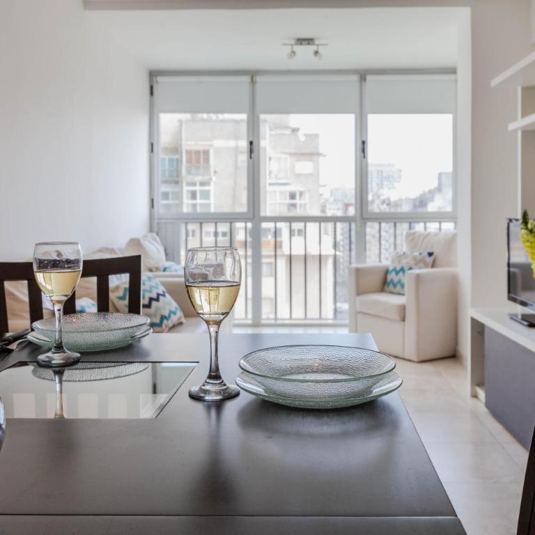 Renovated and spacious with excellent view by BT Homes - Apartamento de 2 dormitorios con vistas a la ciudad - 4