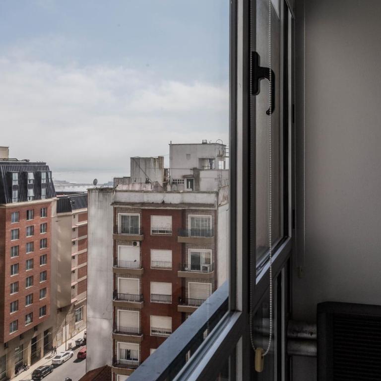 Renovated and spacious with excellent view by BT Homes - Apartamento de 2 dormitorios con vistas a la ciudad - 59