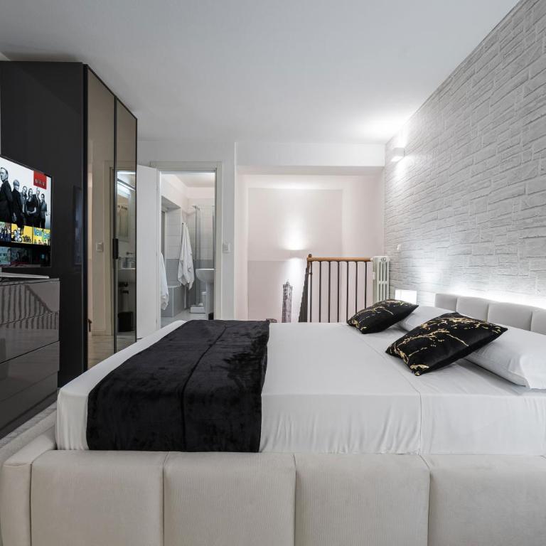 Gramsci Prestige Apartment - One-Bedroom Apartment - 6