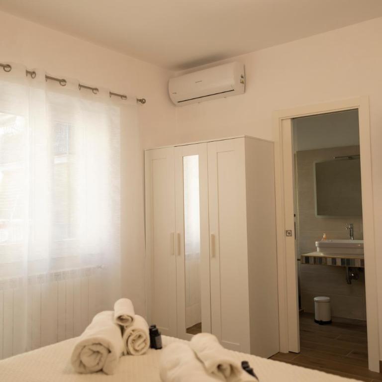 Hello Claudia Guest House Roma Centro - Camera Tripla - 5