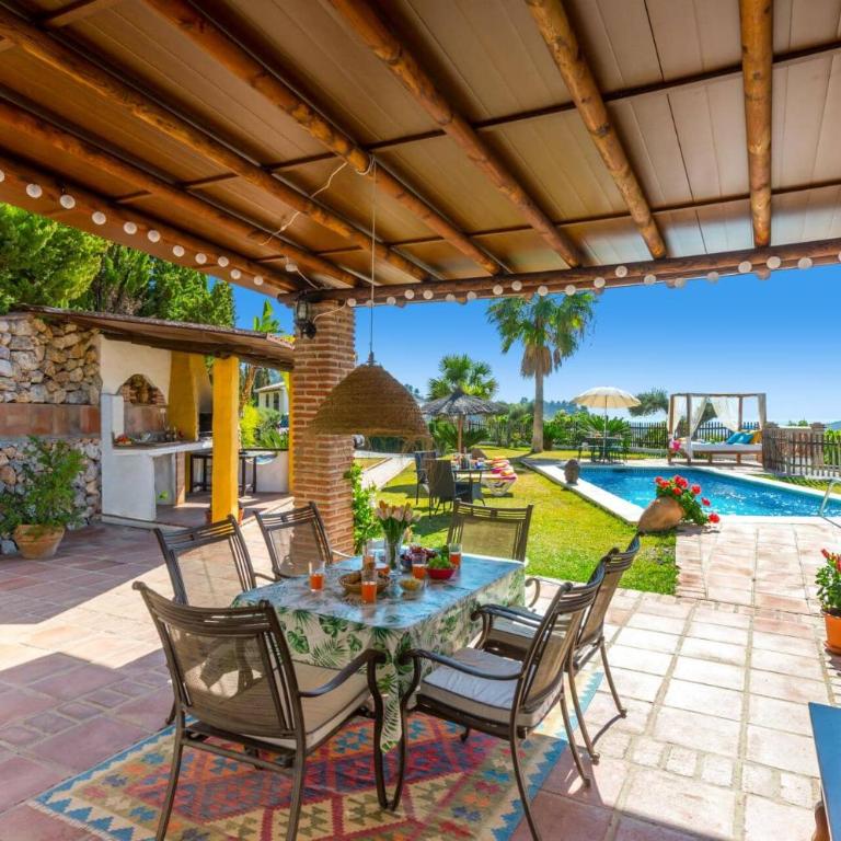 Villa Paraiso by Villa Plus - Villa - 24