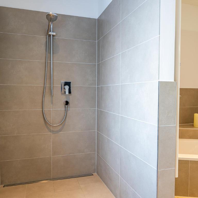 Haus Dippel am Kurpark inklusive Chiemgaukarte - Deluxe Apartment - 8