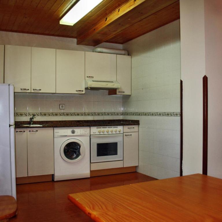 Apartamentos El Cuetu - One-Bedroom Apartment - 3