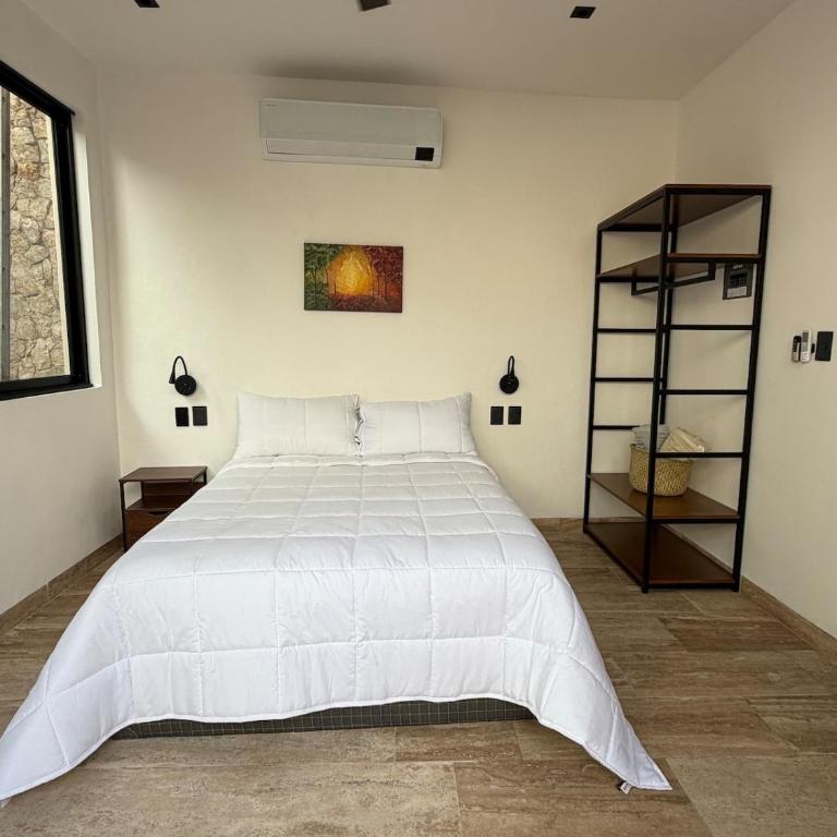 Residencia en Mérida Centro - Three-Bedroom House - 14