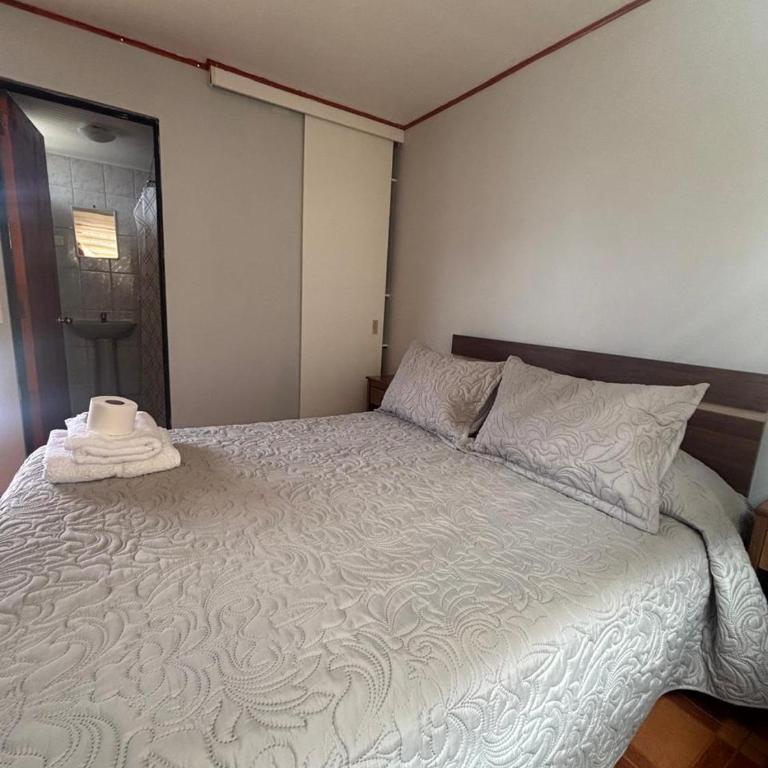 Hostal aleja - Double Room with Private Bathroom - 2