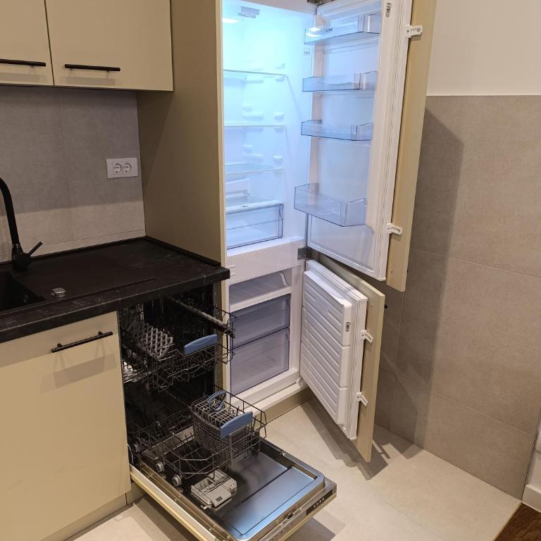 Planet Green Residence - One-Bedroom Apartment - 16