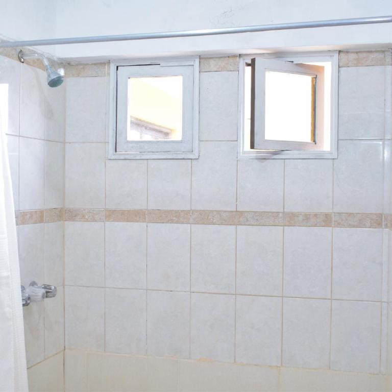 Hotel La Quinta de Allison - Triple Room with Private Bathroom - 4