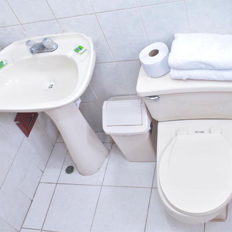 Hotel La Quinta de Allison - Triple Room with Private Bathroom - 5