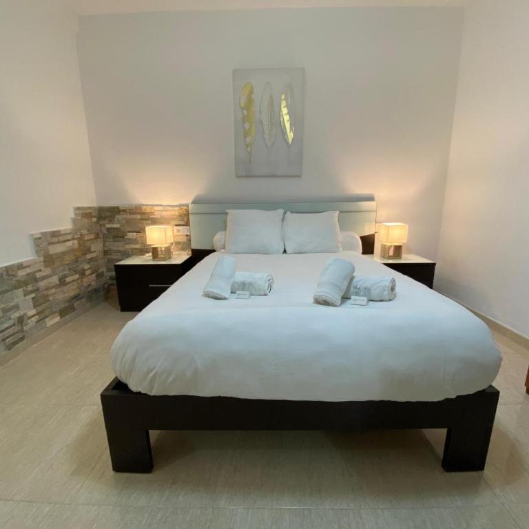 Villa Aurore, 12 persons, Large salt-water pool, Air conditioning - Villa - 36