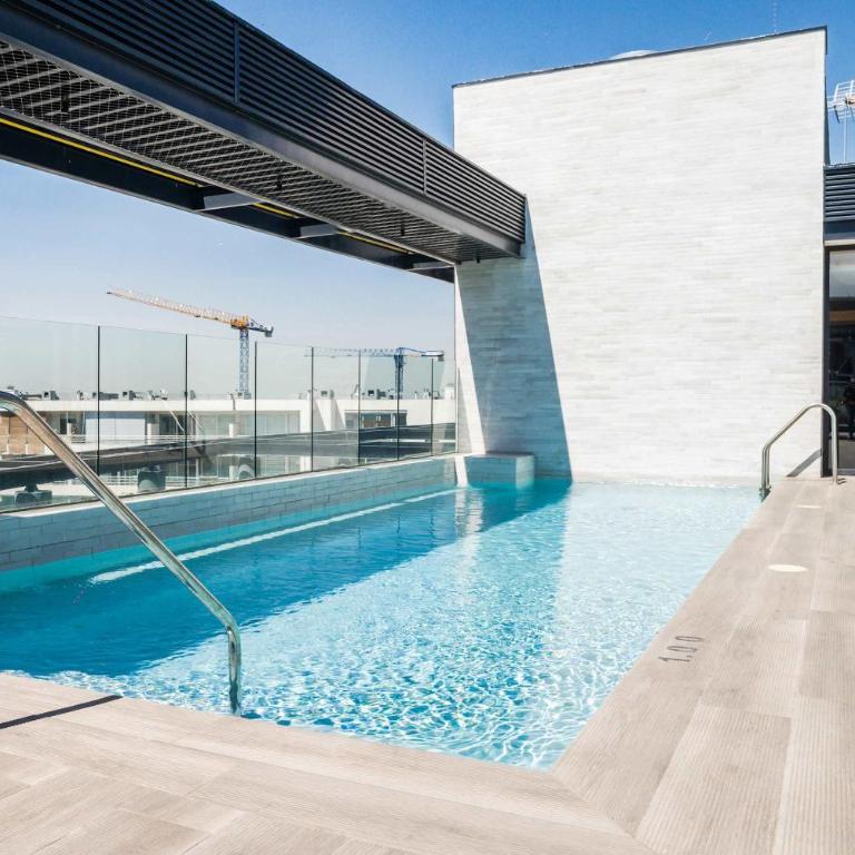 Stylish 1-BR Urban Oasis for 3 in Las Condes - Apartment - 32