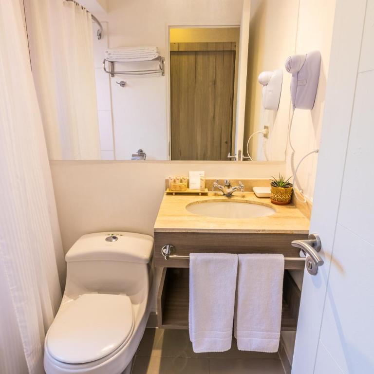 Geotel Calama - Suite de 2 dormitorios con 2 camas dobles - 7