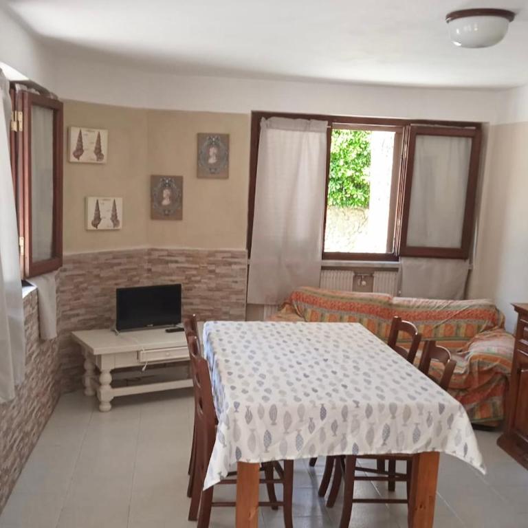 Holiday Home Il Pontile in Marina di Massa, apartments with private outdoor area, just 400 meters from the sea - Appartamento con 2 Camere da Letto - 6