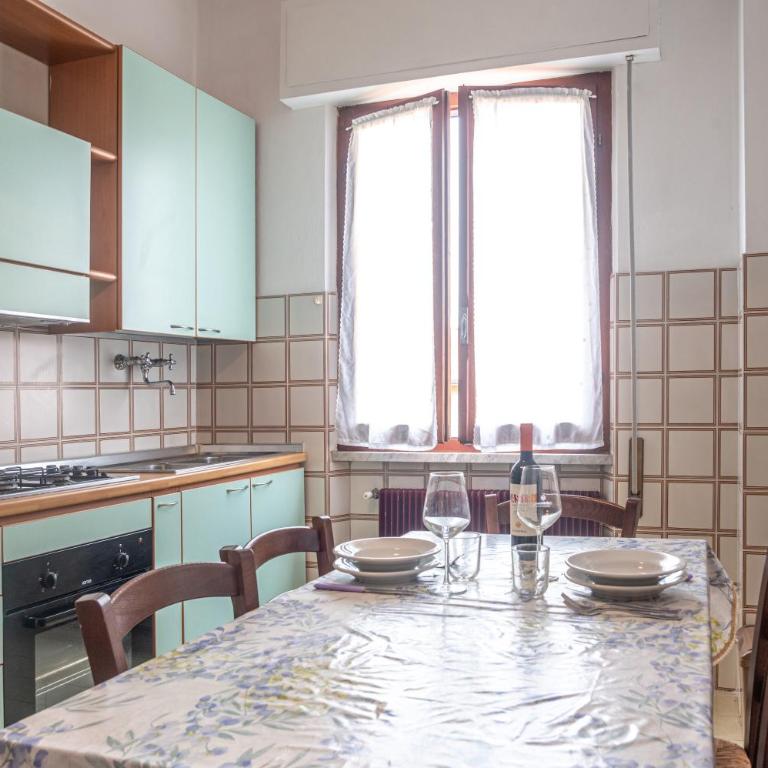 Holiday Home Il Pontile in Marina di Massa, apartments with private outdoor area, just 400 meters from the sea - Appartamento con 3 Camere da Letto - 6