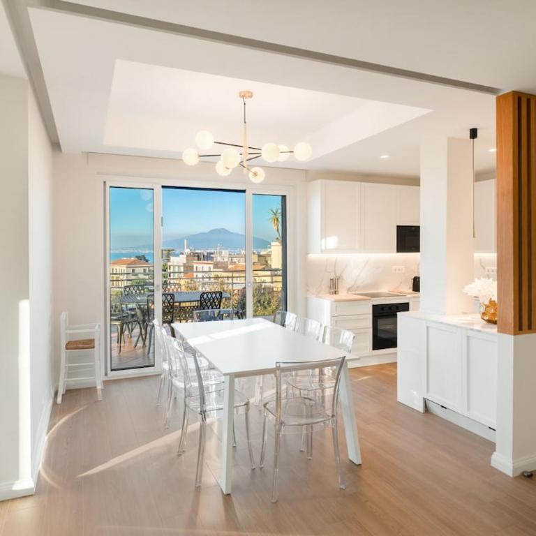 Lux 4BR Sorrento Home with SeaView Terrace - Apartment - 5