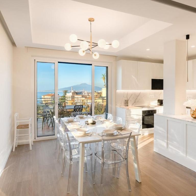 Lux 4BR Sorrento Home with SeaView Terrace - Apartment - 7