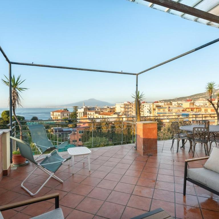 Lux 4BR Sorrento Home with SeaView Terrace - Apartment - 32
