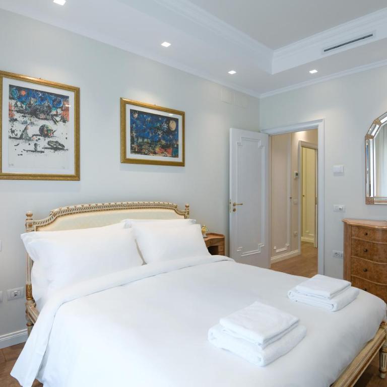 Maison Murat Elegant City Stay - Appartamento con 2 Camere da Letto e Balcone - 1