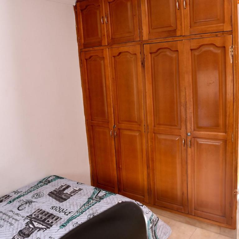 Your Mountain View Retreat in Medellín - Three-Bedroom Apartment - 12