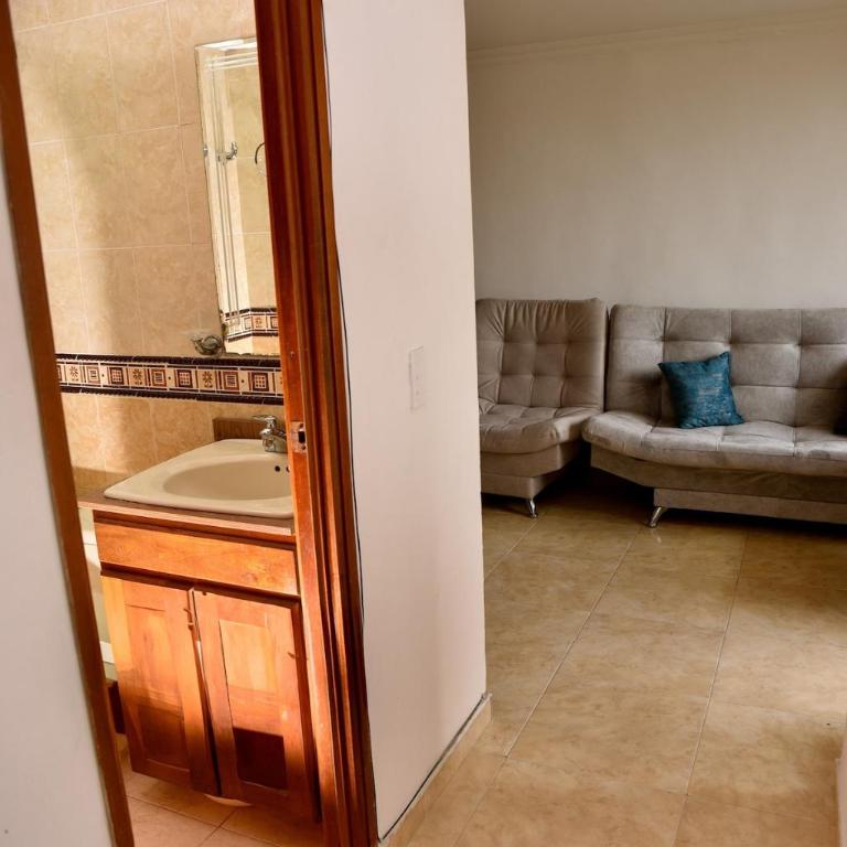 Your Mountain View Retreat in Medellín - Three-Bedroom Apartment - 17