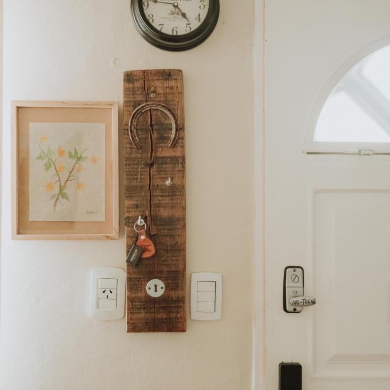 Casita céntrica y cálida en Esquel WiFi fibra, estacionamiento y check in autónomo - Apartamento de 1 dormitorio - 39