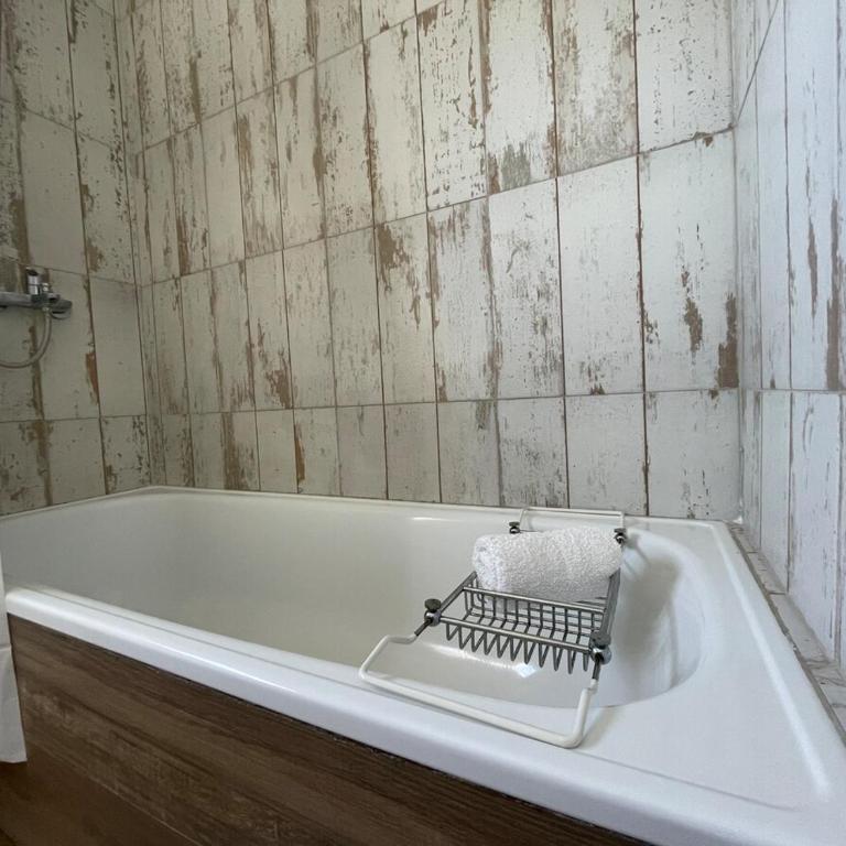 Impecable casa Rural a 3 cuadras del Mar - Wifi Starlink - Barrio el Marquesado - One-Bedroom House - 10