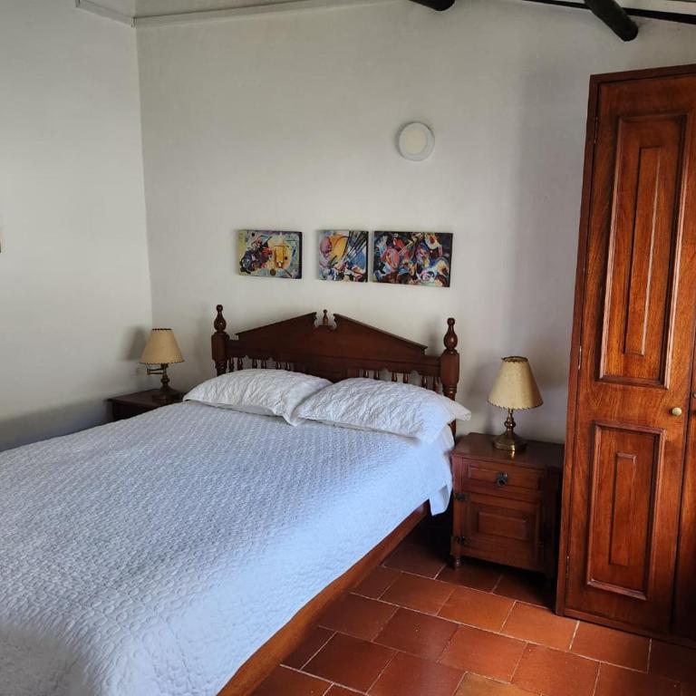 Villa Marcus - Double Room with Park View - 8