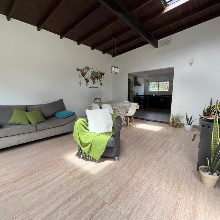 El Descanso Casa en Acantilados Mar del Plata - Three-Bedroom House - 2