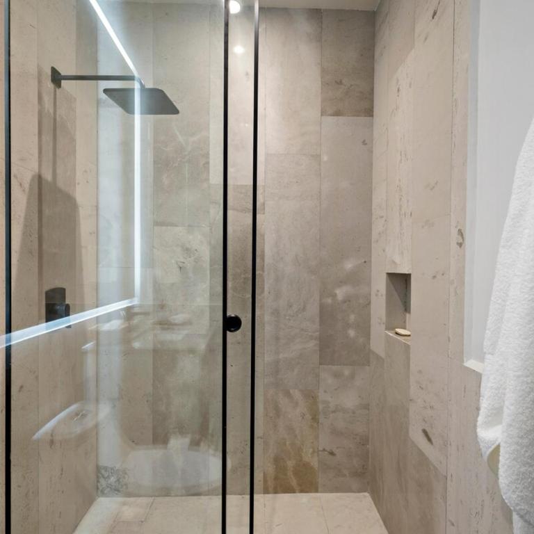 Oceanfront Luxury 2BR apartment in Puerto Morelos - Two-Bedroom Apartment - 29
