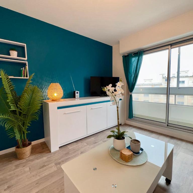 Appartement cosy à 50m de la plage à St Hilaire de Riez - FR-1-323-561 - Apartment - 24
