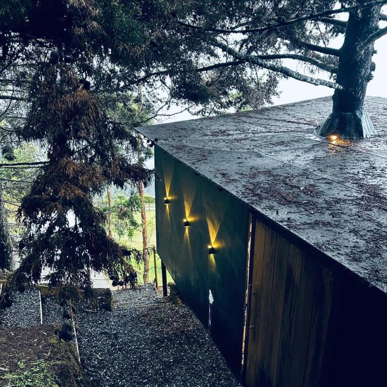 Mist CHALETS - Deluxe Family Room - 11