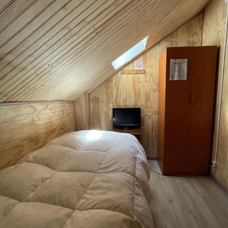 Hostal Dinamarca - Single Room with Shared Bathroom - 1