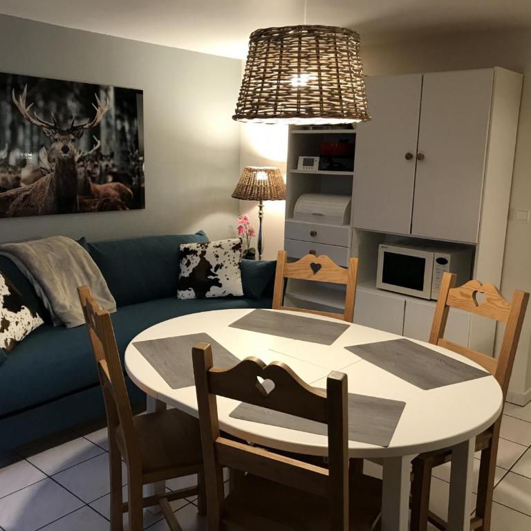 Appartement Chalet 2 Chambres - 6 Pers, Wifi, Parking - FR-1-836-27 - Apartamento - 1