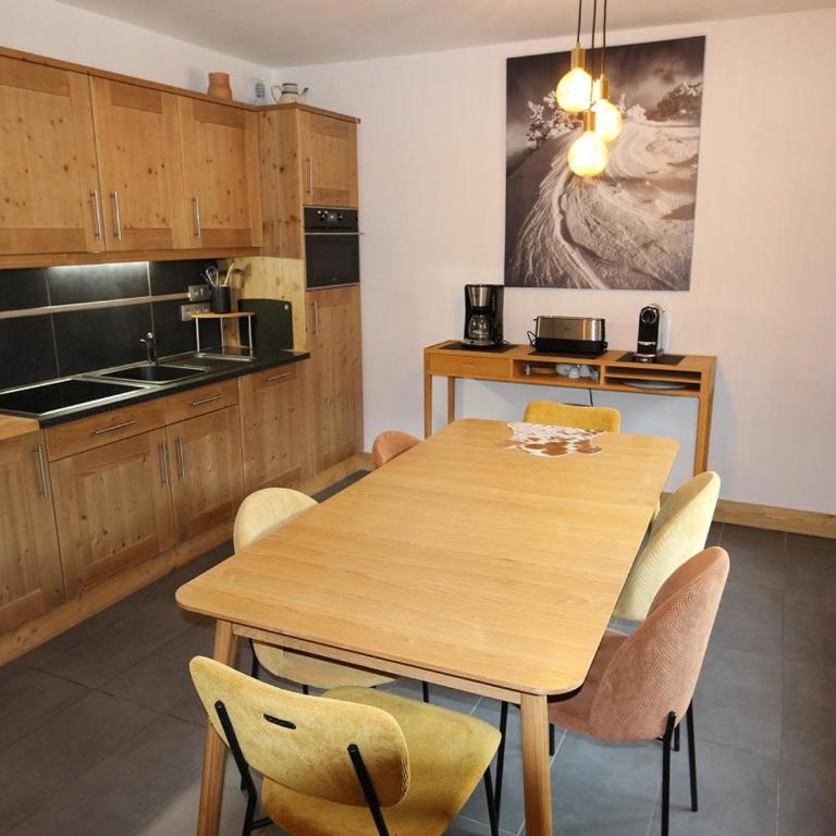 Appartement standing 2 chambres, centre Arâches, 5 pers, parking, wifi - FR-1-836-8 - Apartment - 2