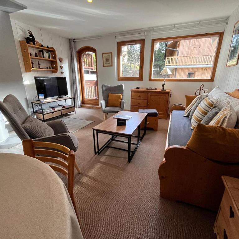 Duplex spacieux et lumineux près des pistes avec balcon et cheminée - FR-1-688-101 - Appartement - 4