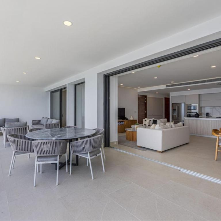 4-bed beachfront Lux Apartment - Apartamento - 33