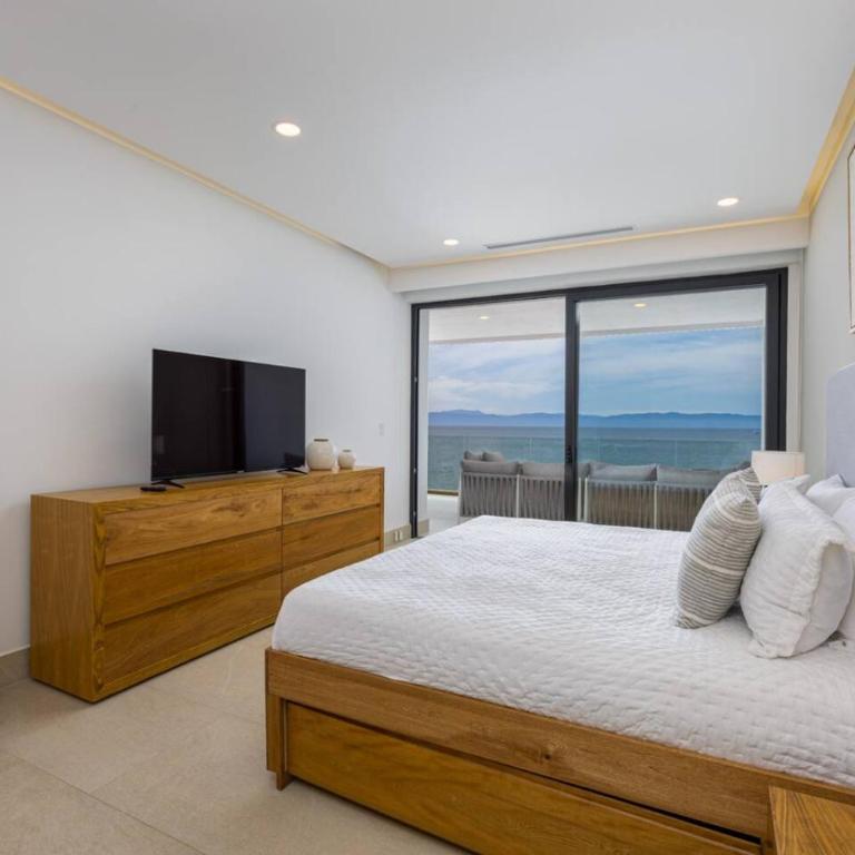 4-bed beachfront Lux Apartment - Apartamento - 59