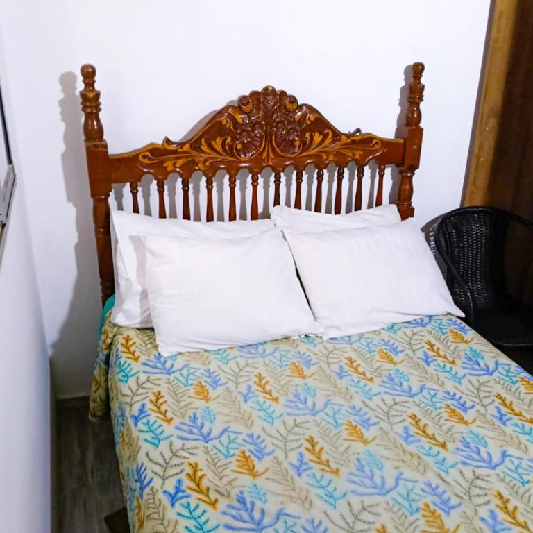 habitacion en casa de familia - Habitación Doble con baño compartido - 5