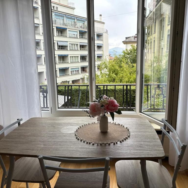 2 bedrooms accommodation 10 min from the train station - Apartment mit 1 Schlafzimmer - 1