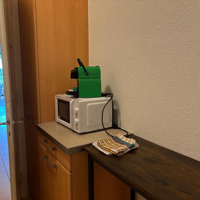 2 bedrooms accommodation 10 min from the train station - Apartment mit 1 Schlafzimmer - 6