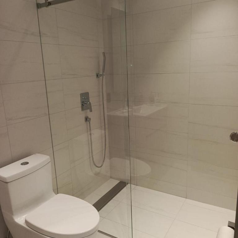 Sensory Shelter in front of La Carolina with Jacuzzi - One-Bedroom Apartment - 3