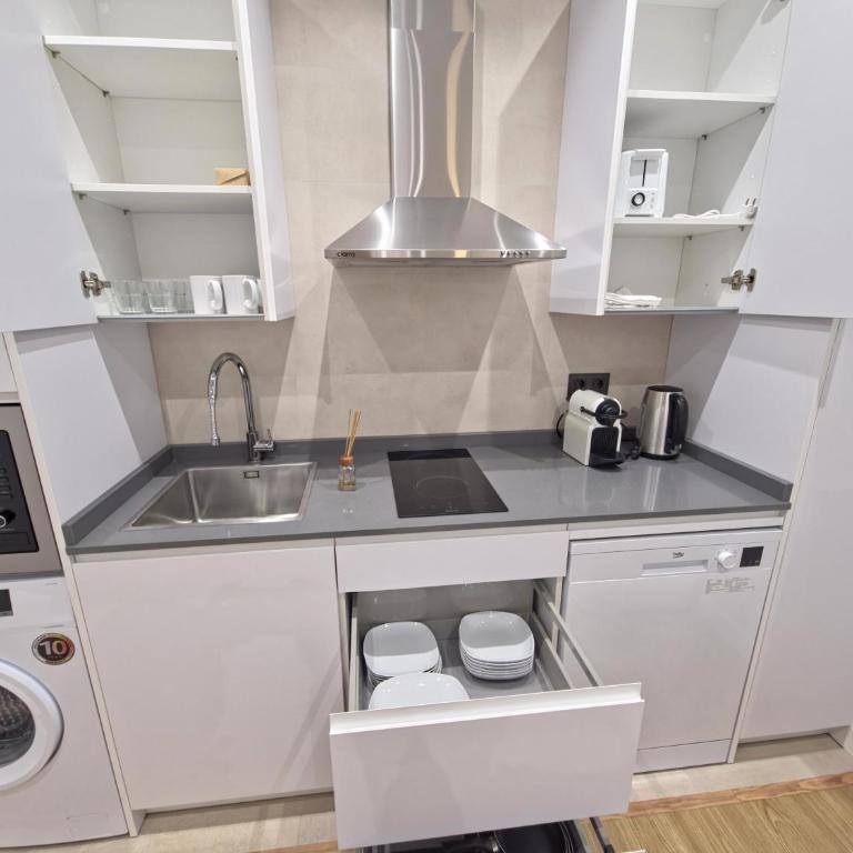 Apartamentos Picasso by gaiarooms - One-Bedroom Apartment - 9