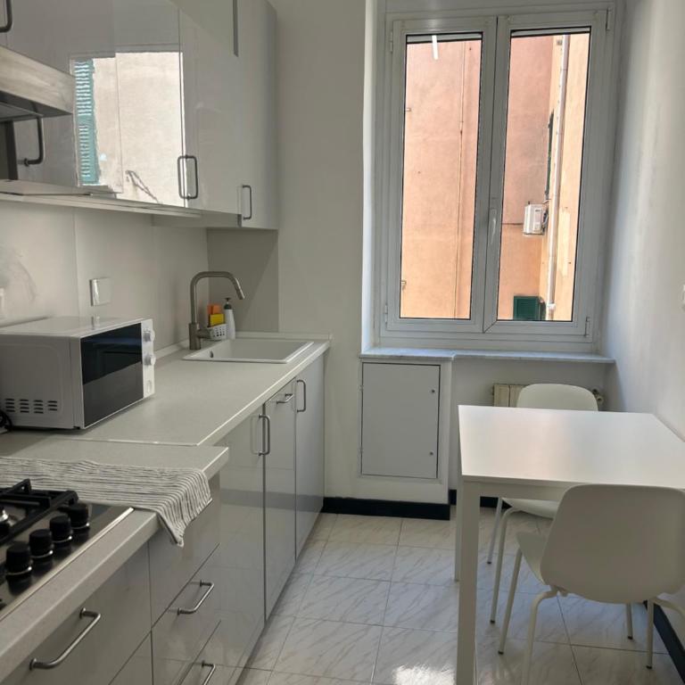 Entire Apartment Near Brignole - Appartamento - 12