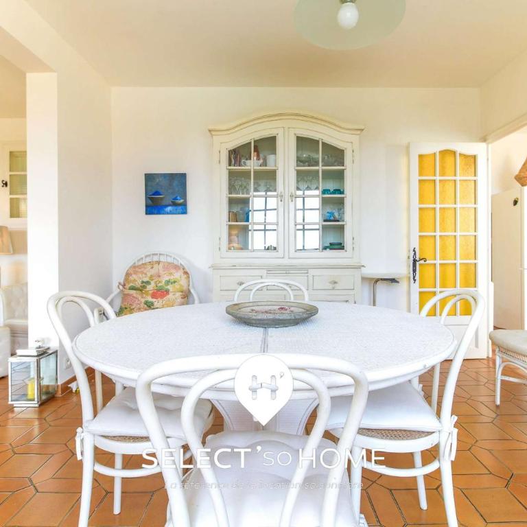 SELECTsoHOME - Villa vue mer avec piscine à Bormes-les-Mimosas - VILLA THALASSA - Three-Bedroom Home - 6