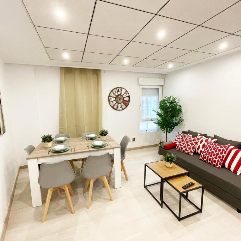 Novedad Avenida puente del Pilar - Two-Bedroom Apartment - 2