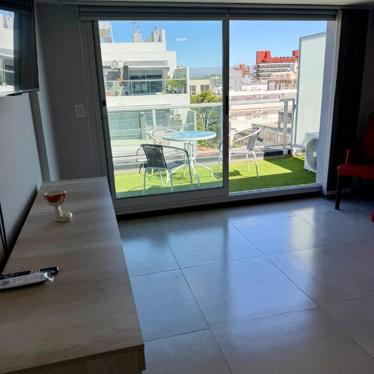 "Depto Centrico Terrazas" con Pileta y Cochera - Apartamento de 2 dormitorios con vistas a la montaña - 6