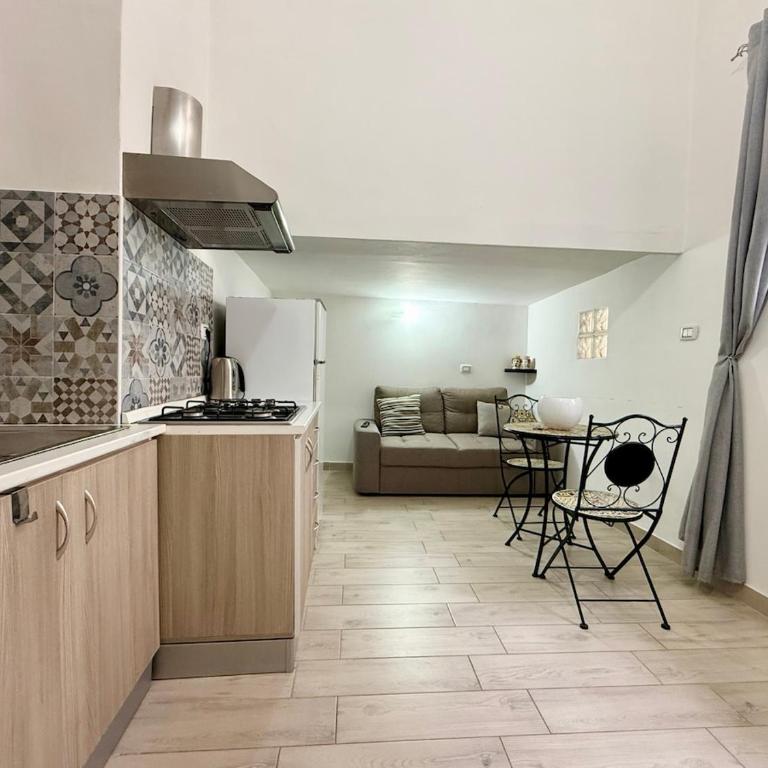 Dimora Sant'Agostino 2 - Appartamento con 1 Camera da Letto - 17