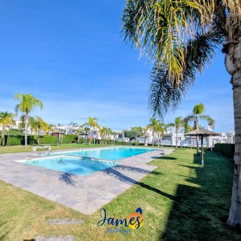 Punta Prima Family Apartment with Pool PP33 - Apartamento - 22